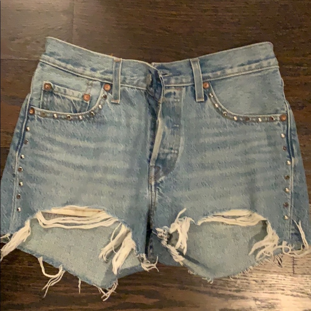 Detailed levi’s shorts